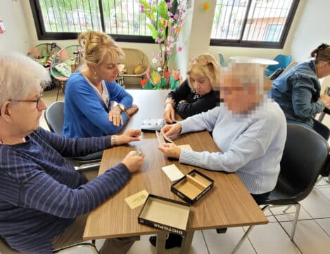 Créativité et convivialité dans les salles intergénérationnelles